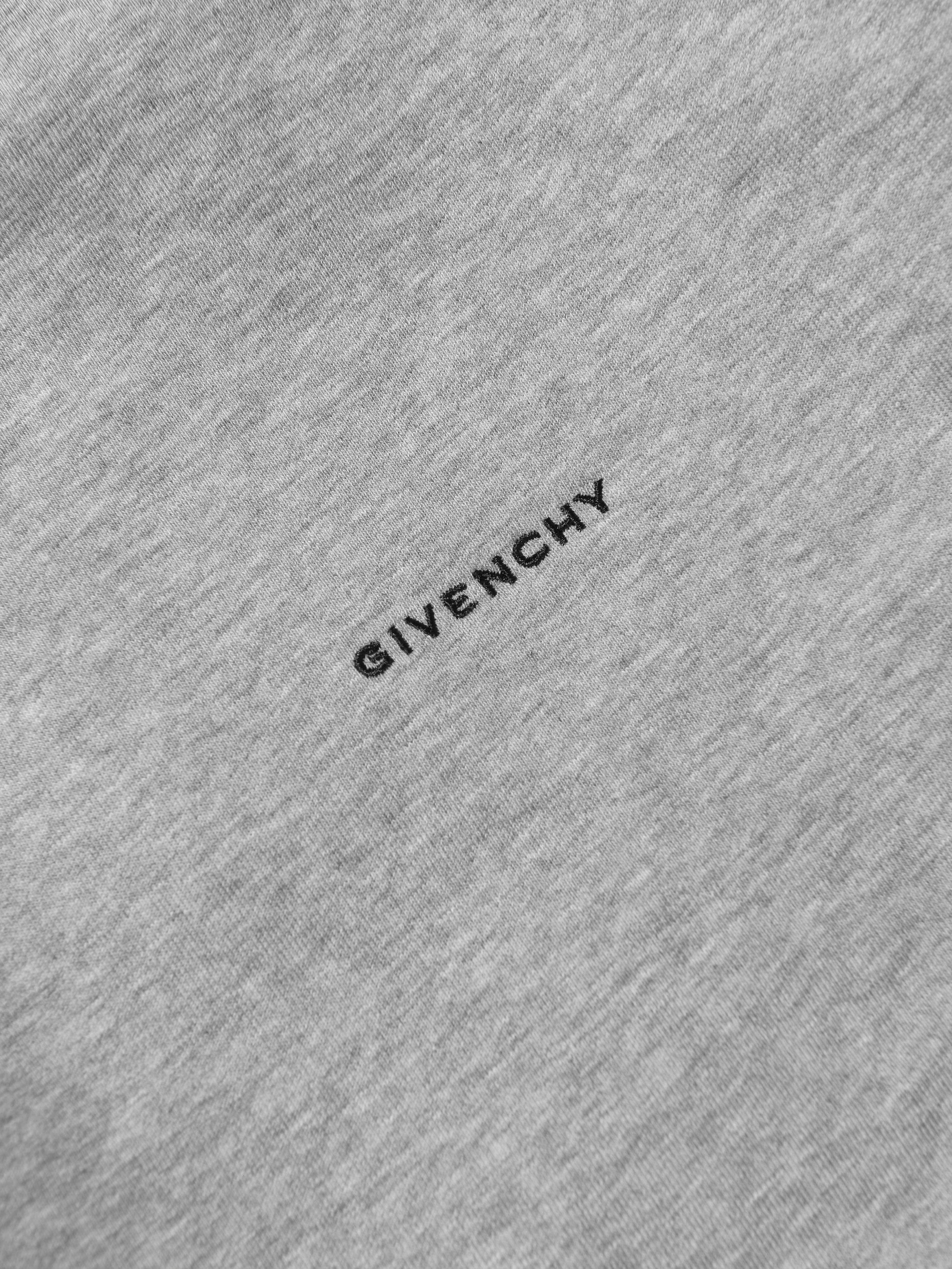 GIVENCHY_C15256_4