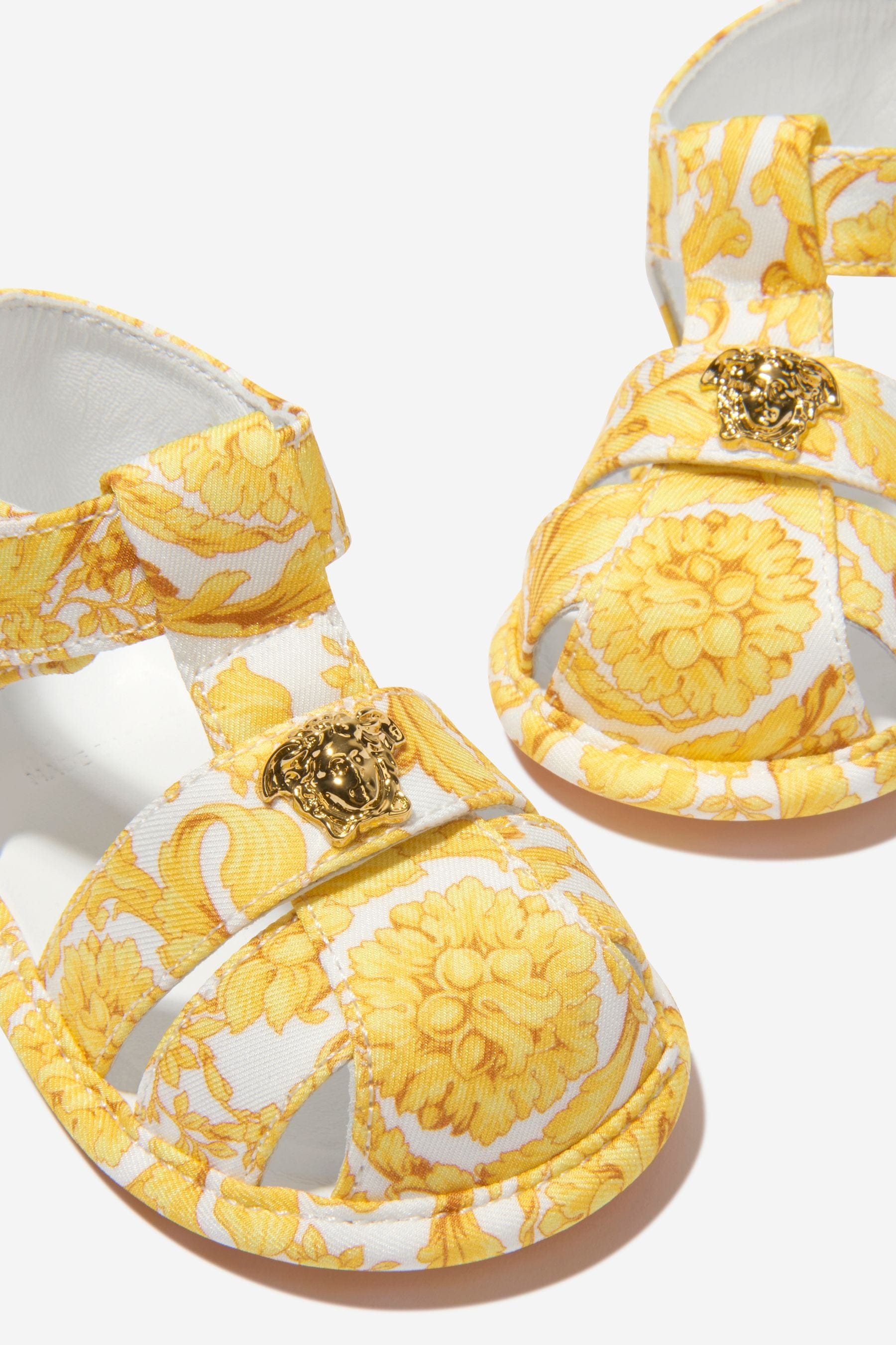 Baby girl versace shoes online